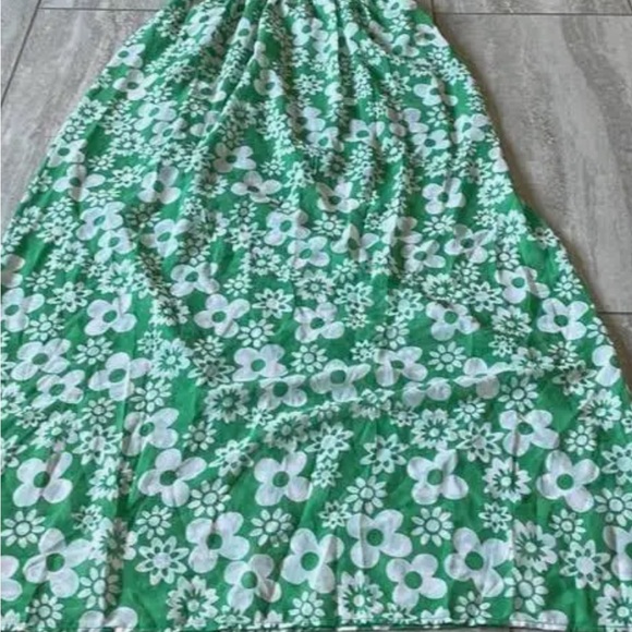 NWOT no boundaries juniors green white floral maxi dress halter tie cut out side - Picture 4 of 9